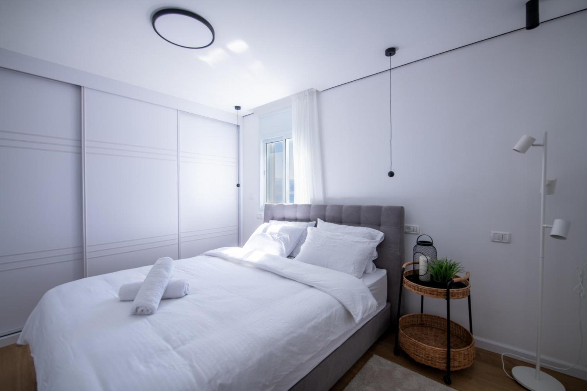 Apartment Sunlight-luxury And Sea View